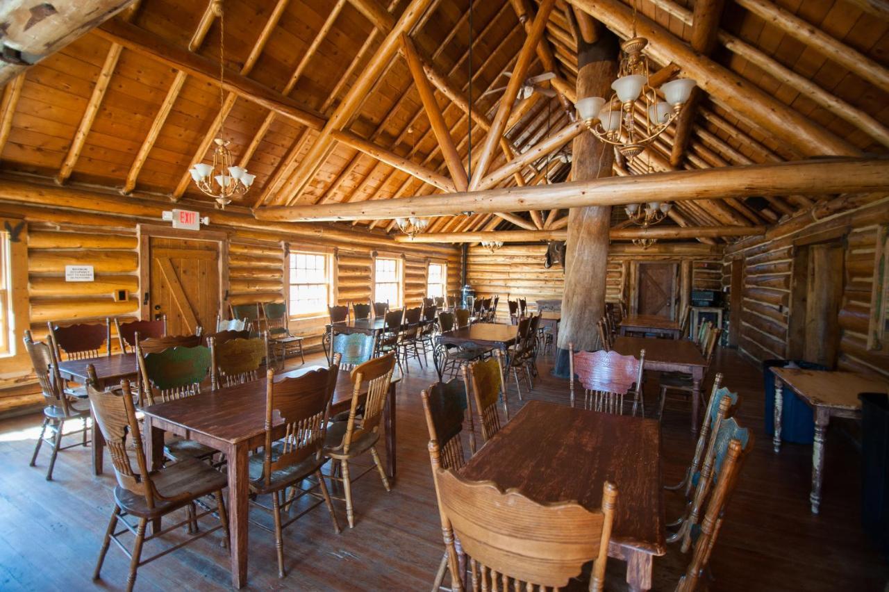 Snowy Mountain Lodge Centennial Exterior photo