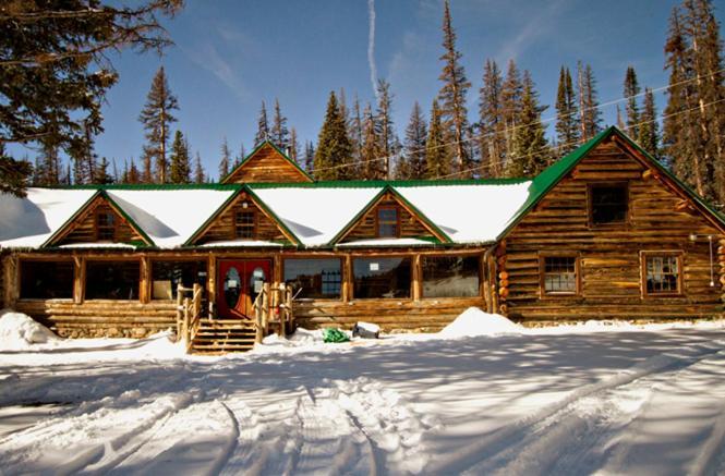 Snowy Mountain Lodge Centennial Exterior photo